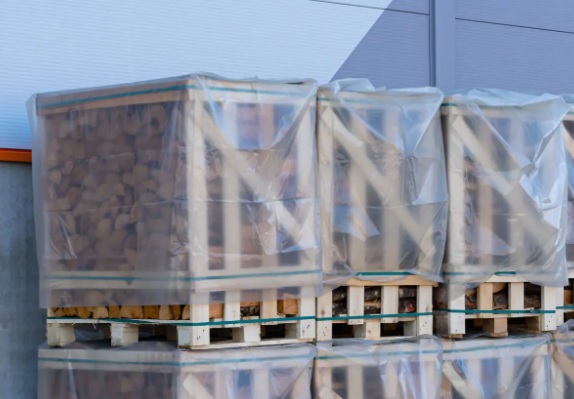 Jakie funkcje pełnią kaptury foliowe w logistyce i transporcie?